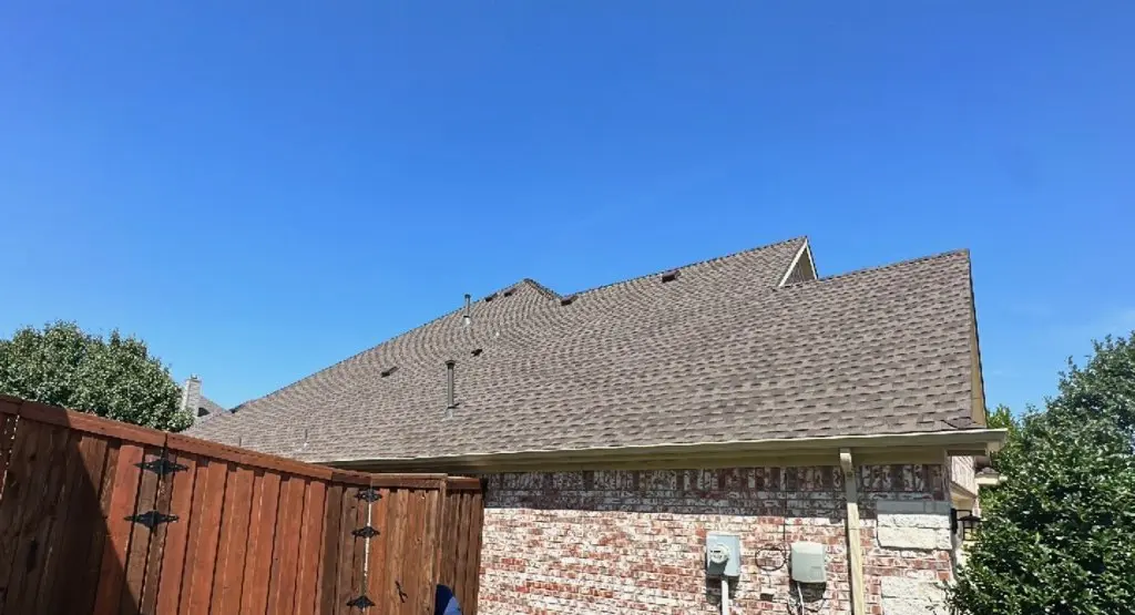 Completed roof replacement project in Schaumburg